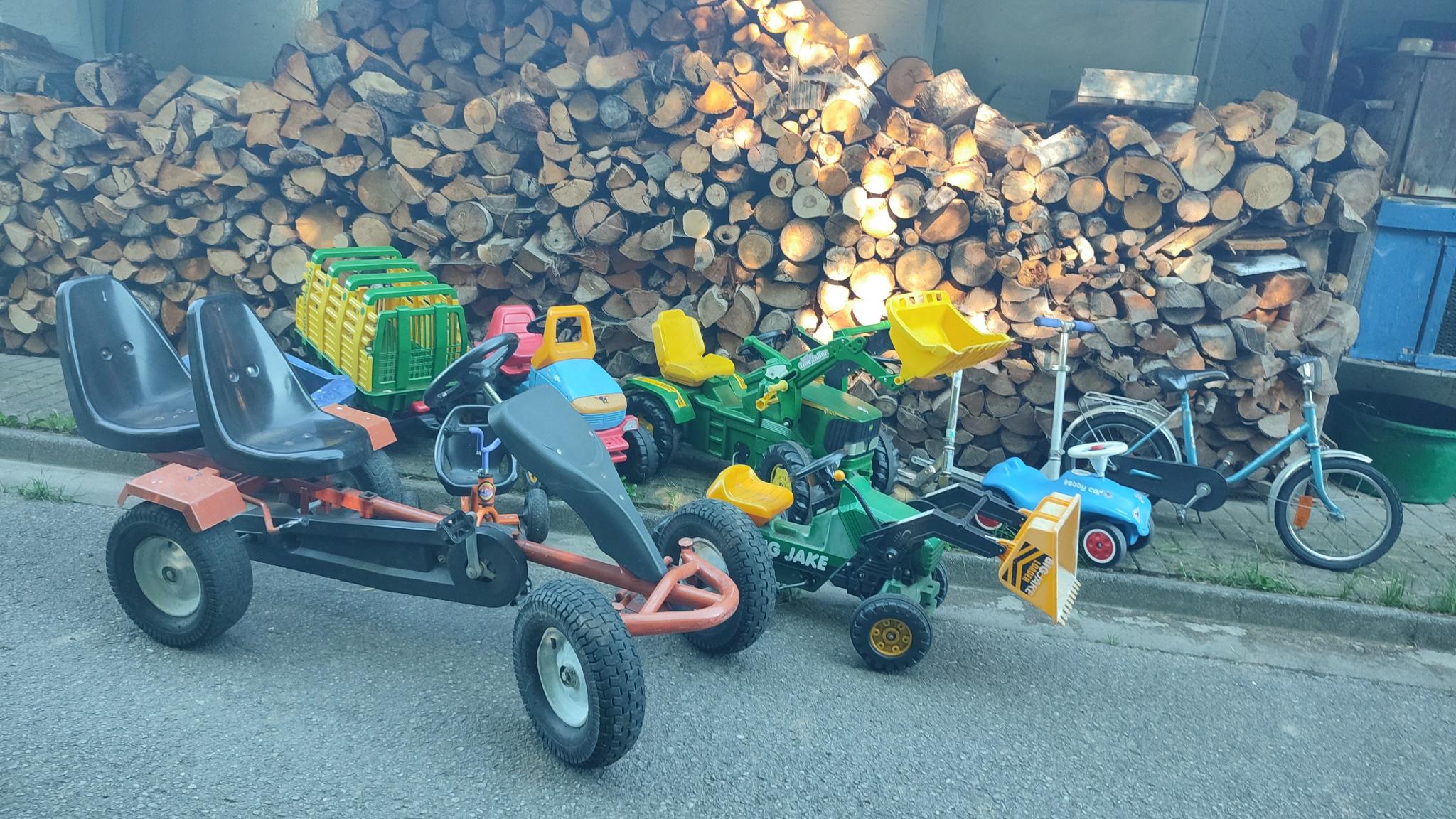 Vorschau: Kinderspielzeug auf dem Bauernhof